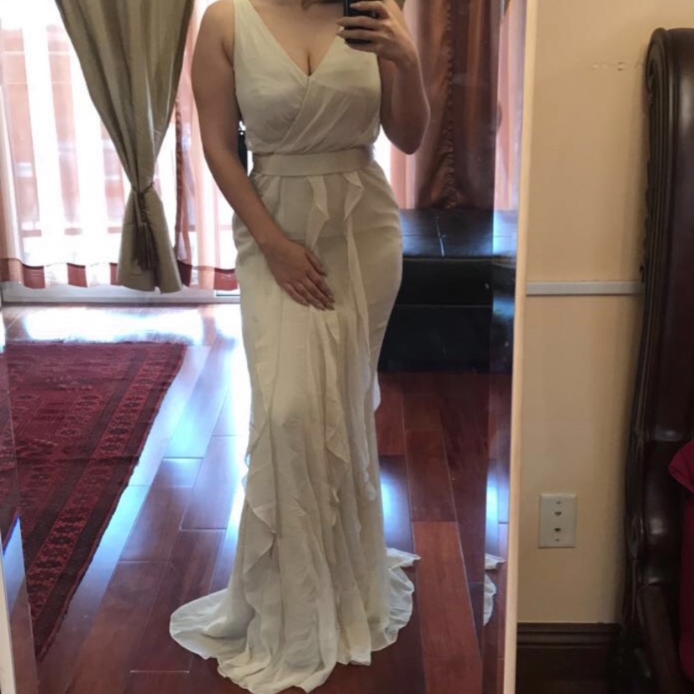 Vera Wang Cream Colored Elegant Dress